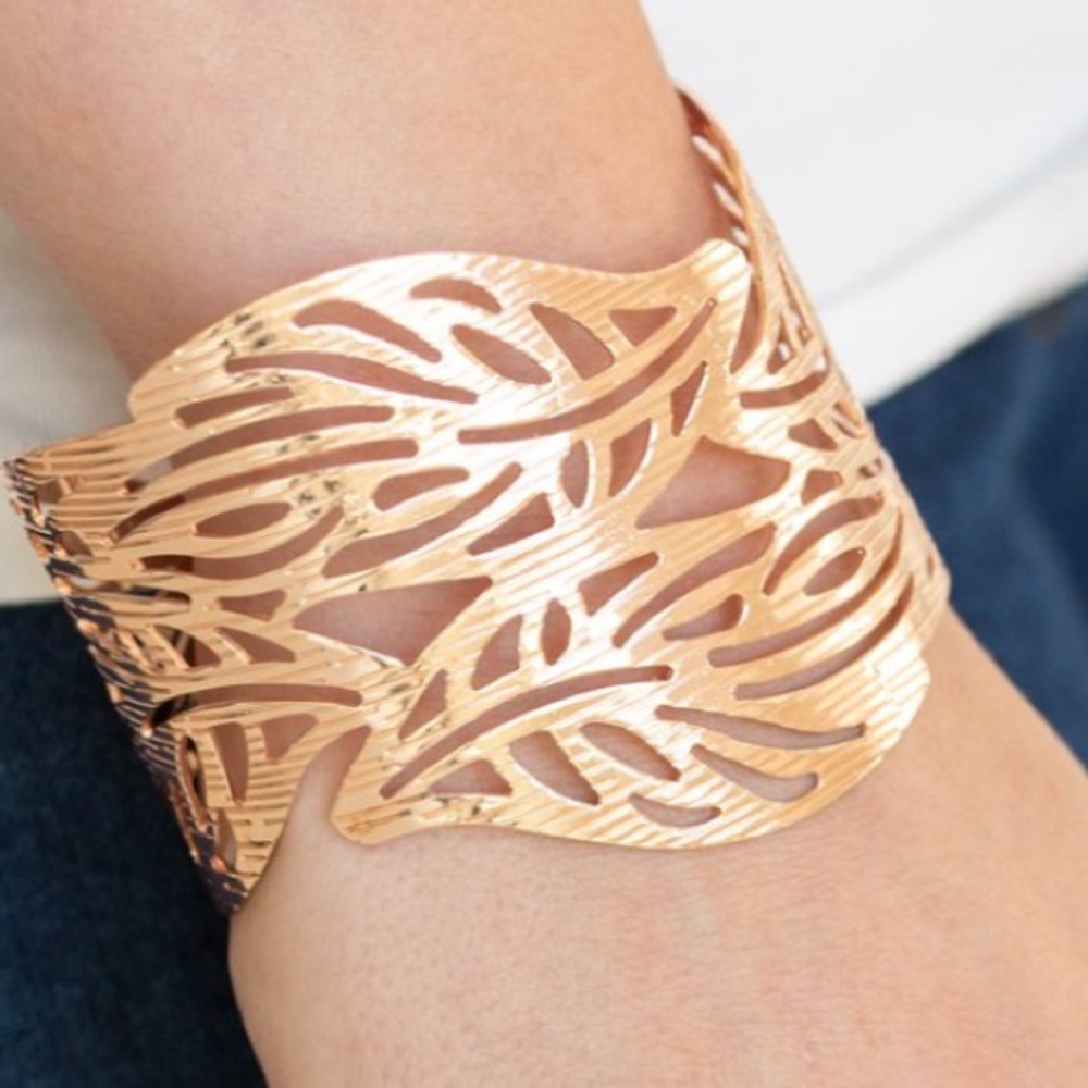 Leafy Lei- rose gold